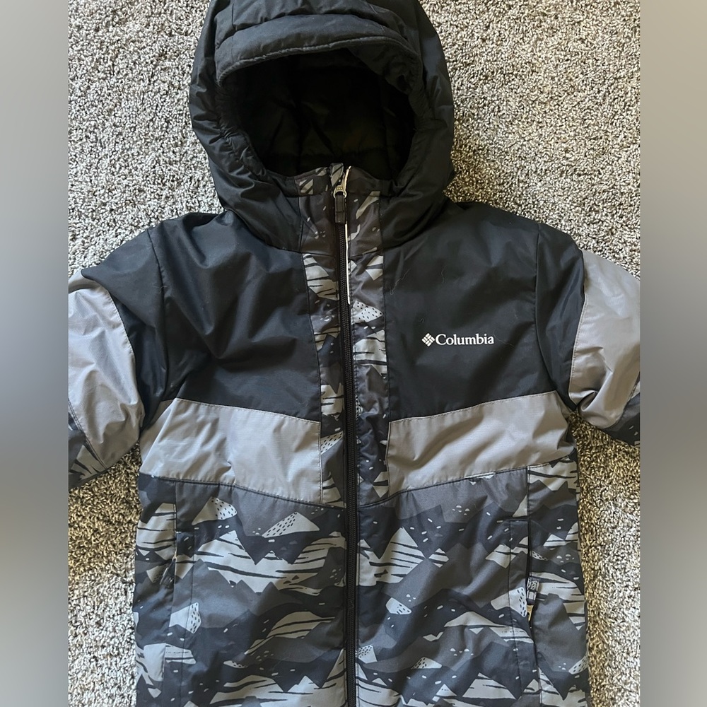 EUC Boys Columbia Ski Jacket Size Small (8)